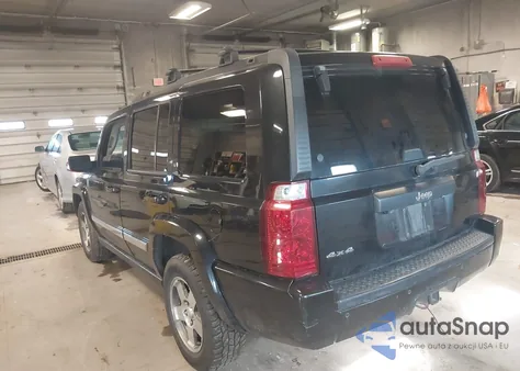 2010 Jeep Commander Sport from USA, damaged, VIN 1J4RG4GK9AC158400